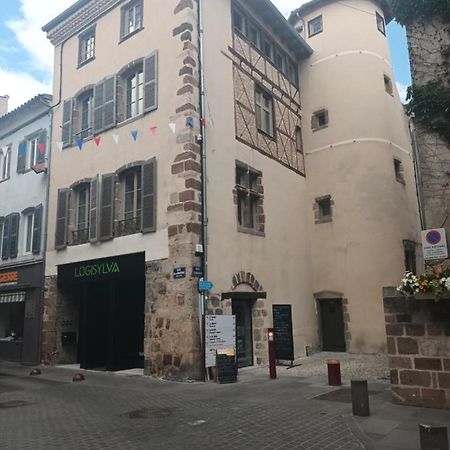 Chez David - T2 Neuf Dans Centre Historique Apartment Бриуд Екстериор снимка