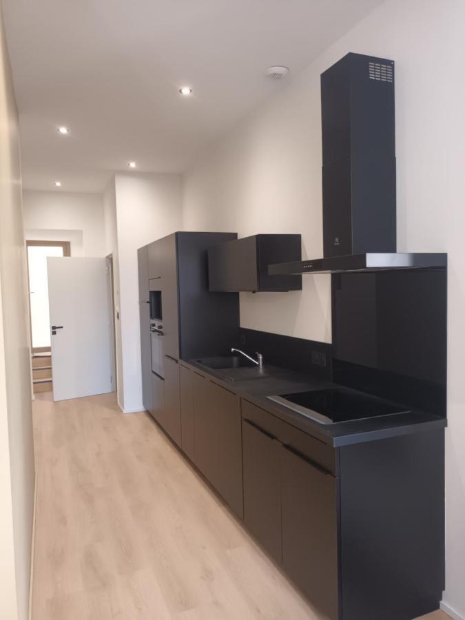 Chez David - T2 Neuf Dans Centre Historique Apartment Бриуд Екстериор снимка